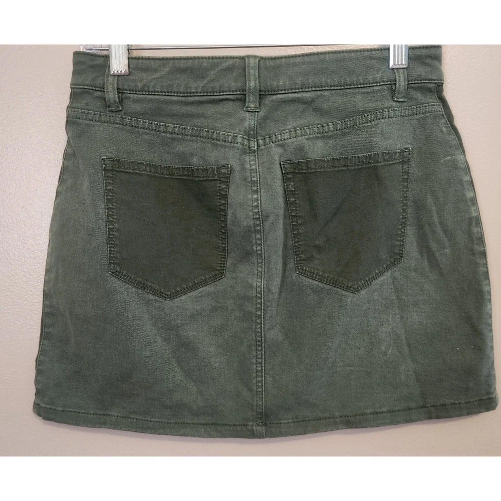 Vineyard Vines Mini Jean Skirt‎ Green Womens Size 0 Patch Pockets Medium Denim